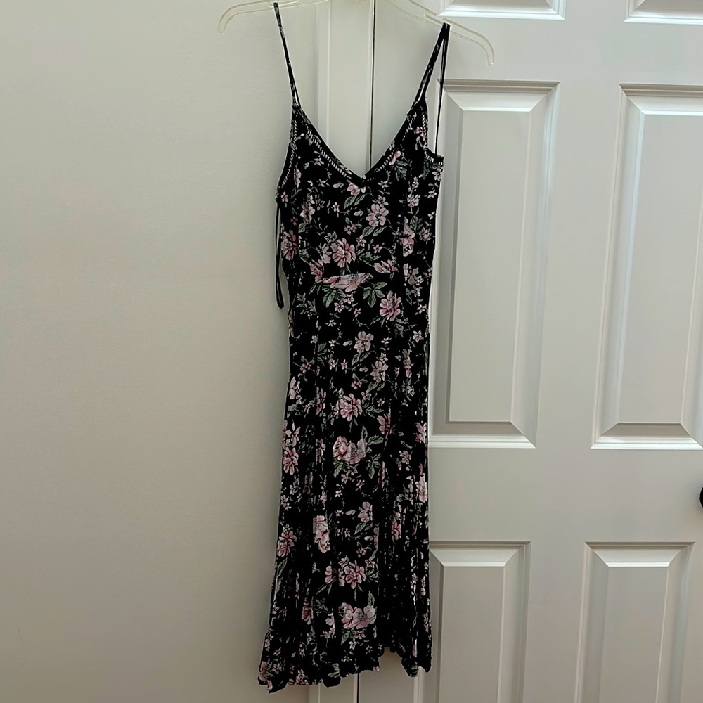 Lulus black floral midi